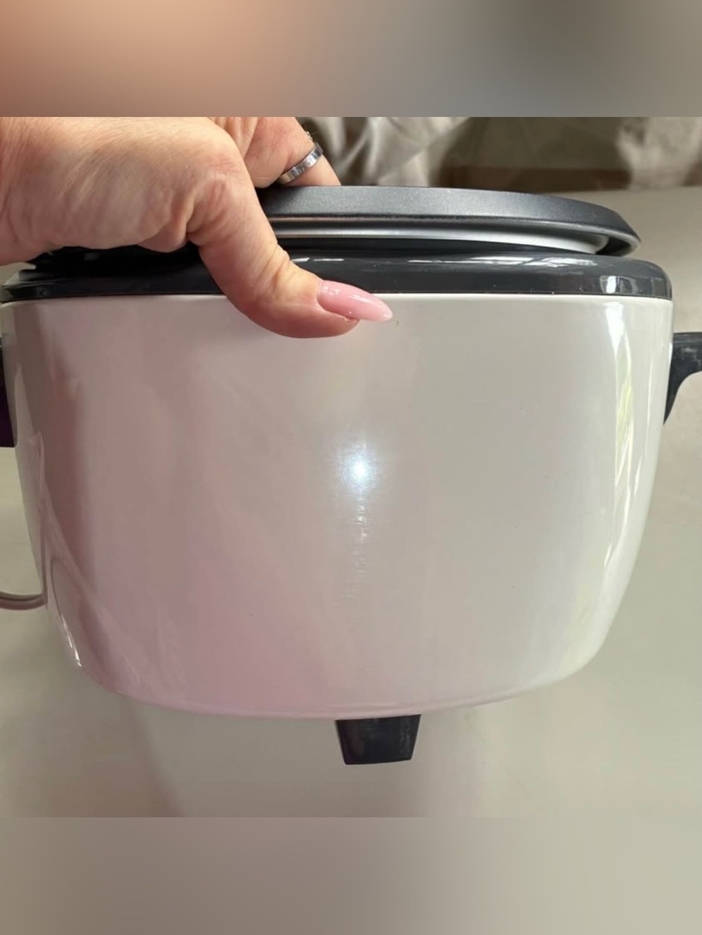 BLACK+DECKER Small Electric Rice Cooker 14 Cup Cooked/7 Cup Uncooked - Picture 9 of 16